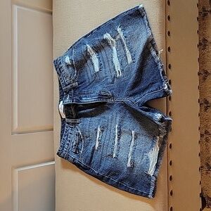 KanCan Distressed Shorts, Women's Size 7/27
